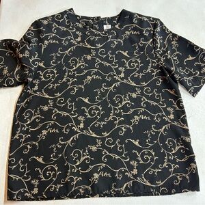 Liz Baker Essentials Black and Gold Patterned Shirt w/ Shoulder Pads - Size M